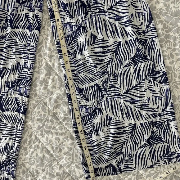 Navy and White Leaf Print summer pants M - Picture 2 of 8